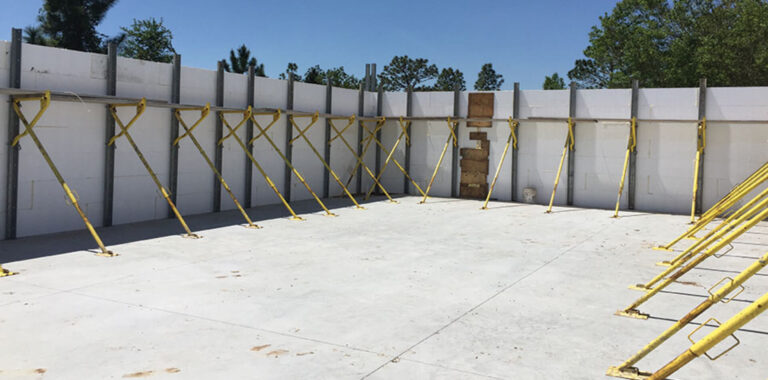 Panel setting and bracing